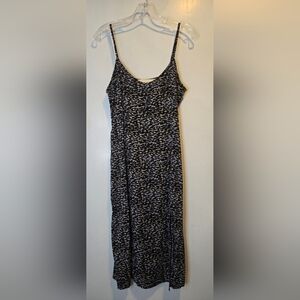 Elegant Black and Gray Midi Dress